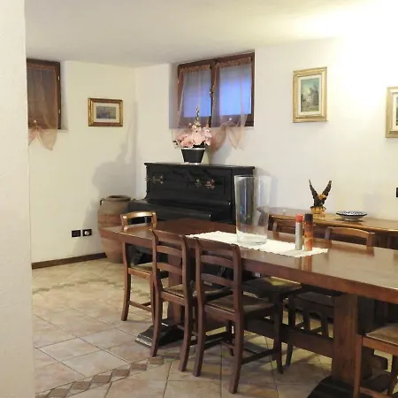 La Casa Di Oscar * קררה