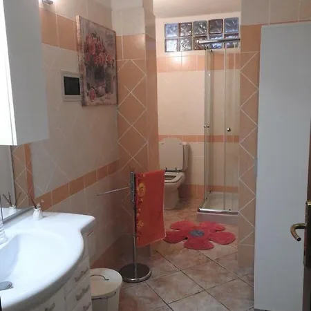 La Casa Di Oscar * קררה