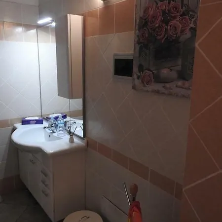 דירה La Casa Di Oscar קררה